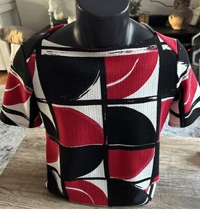 Chicos Women’s Textured Knit Geometric Short Cap Sleeve Top Size 0 Made In USA - Picture 1 of 6
