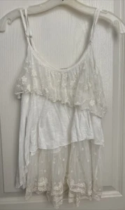 EUC American Rag White Floral Embroidered Mesh Tiered Tank Top Size M Medium - Picture 1 of 6