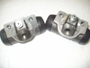 64 65 66 67 68 AMERICAN RAMBLER REAR WHEEL CYLINDERS PAIR 15/16" bore - Bild 1 von 1