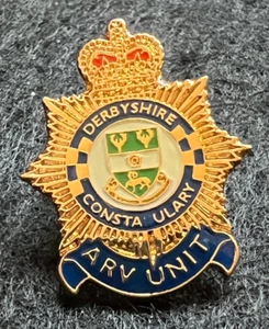 DERBYSHIRE CONSTABULARY ARV UNIT (ARMED RESPONSE) PNTTR POLICE PIN BADGE - Picture 1 of 3