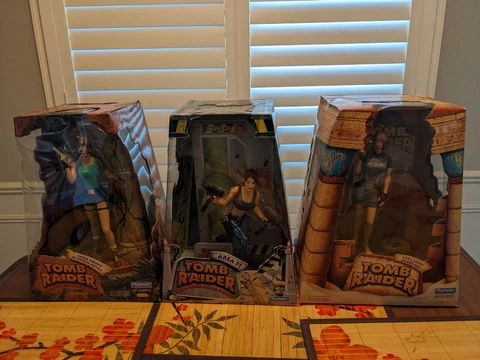 TOMB RAIDER Lara Croft JUNGLE WETSUIT AREA 51 Action Figures/ statues Playmates Cover