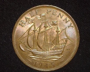 GREAT BRITAIN 1945 HALF-PENNY KM844 BRILLIANT UNCIRCULATED RED ~K27 - Picture 1 of 2