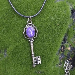 Schlüssel Anhänger Vintage Bronzefarben Mystic Gothic Schmuck Charoit Kristall Halskette - Bild 1 von 11