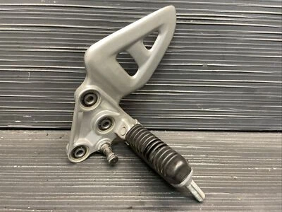 Suzuki Hayabusa 2002 estriba delantera izquierda y soporte #4 Foto 1 de 4