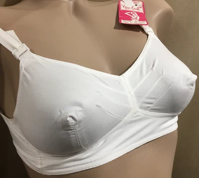 Vtg New Look Cotton Bullet Pointy Training Bra 30A NWT - Image 1 of 4