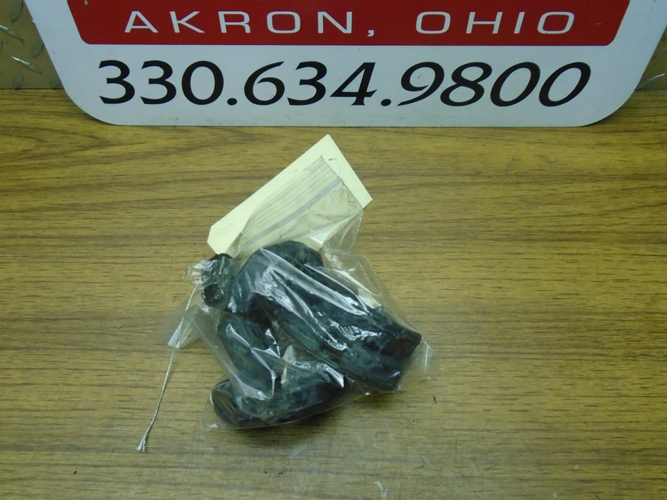 07 Suzuki SV650S SV 650 Rear Wheel Cush Rubbers - Image 1 of 1