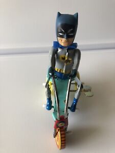 RARE VINTAGE 1950’s-60’s BATMAN TIN WIND-UP BICYCLE TOY W/ BELL-WORKS -CHINA