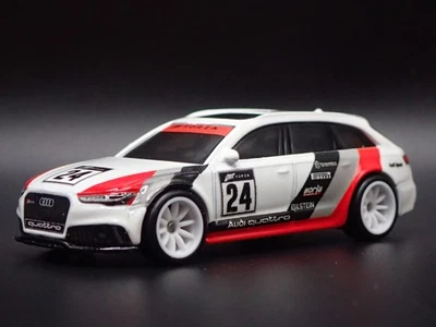 2013-2018 AUDI Avant RS6 Station Wagon Forza Bianco 1/64 Scala Modellino Auto - Immagine 1 di 4