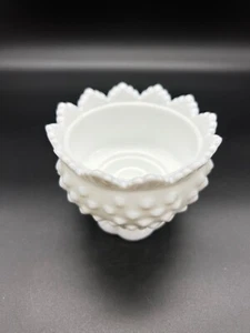 Cuenco de velas de colección Fenton mini #3873 MI c 1968-76 vidrio de leche blanco hobnail - Imagen 1 de 7