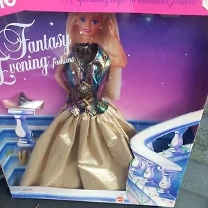 90s Vintage Barbie Fantasy Evening Ballgown Crown Gold Irrescent 13023 NOS - Bild 1 von 7