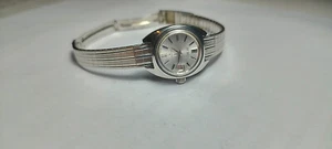Seiko 9N1720 in excellent condition - Picture 1 of 9