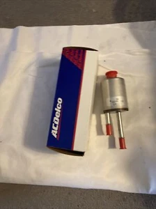 NOS GM Engine Fuel Filter 2004 Chevrolet Grand Prix 4DR GT 10337405 - Picture 1 of 3