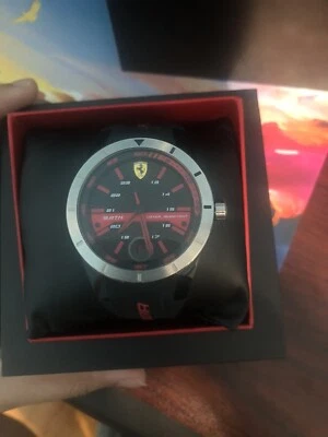 NUEVO Reloj deportivo Ferrari Watch “RED REV TV” para hombre Foto 1 de 3