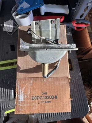 NOS 1970 FORD MAVERICK PARKING LAMP ASSY RH D0DZ-13200-B - Image 1 of 3