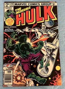 Aplicación Silver Surfer The Incrdible Hulk #250., ¡Alta calidad! - Imagen 1 de 17
