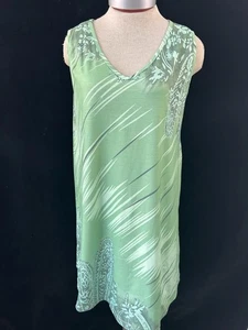 V neck sleeveless dress size M medium green floral shift pullover 34" long - Picture 1 of 5
