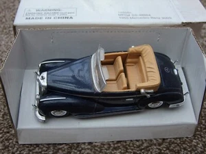 Mercedes Benz 300S Convertible 1955 Black 1/43 Scale - Signature BOXED - Picture 1 of 2