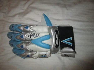 Michael Clarke (Australia) signed Slazenger V389 Batting Glove (Left Hand) +COA - Picture 1 of 1