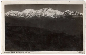 Postcards by S. Singh of Darjeeling showing the Himalayas - Foto 1 di 5