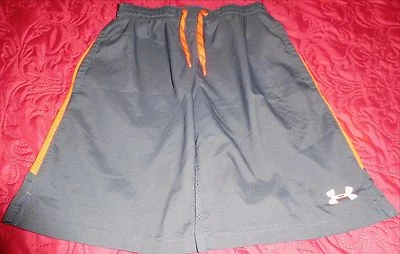 "Under Armour" UNISEX Sz S Loose Pop A Shot Basketball,Soccer Shorts Black/Red - Image 1 of 4