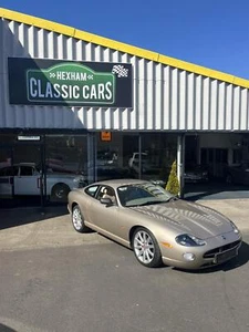Gold Jaguar XK8 4.2L Auto - Picture 1 of 8