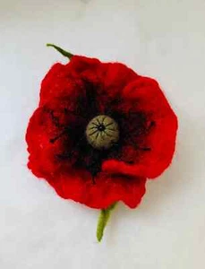 Spilla fiore in feltro di lana, spilla in feltro a mano, accessorio,gioielli,regalo,spilla - Foto 1 di 3