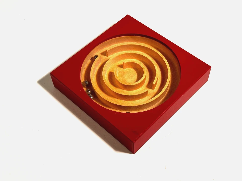 Kurt Naef Laberinto Mármol Bola Laberinto Juguete Juego Hecho en Suiza Foto 1 de 3