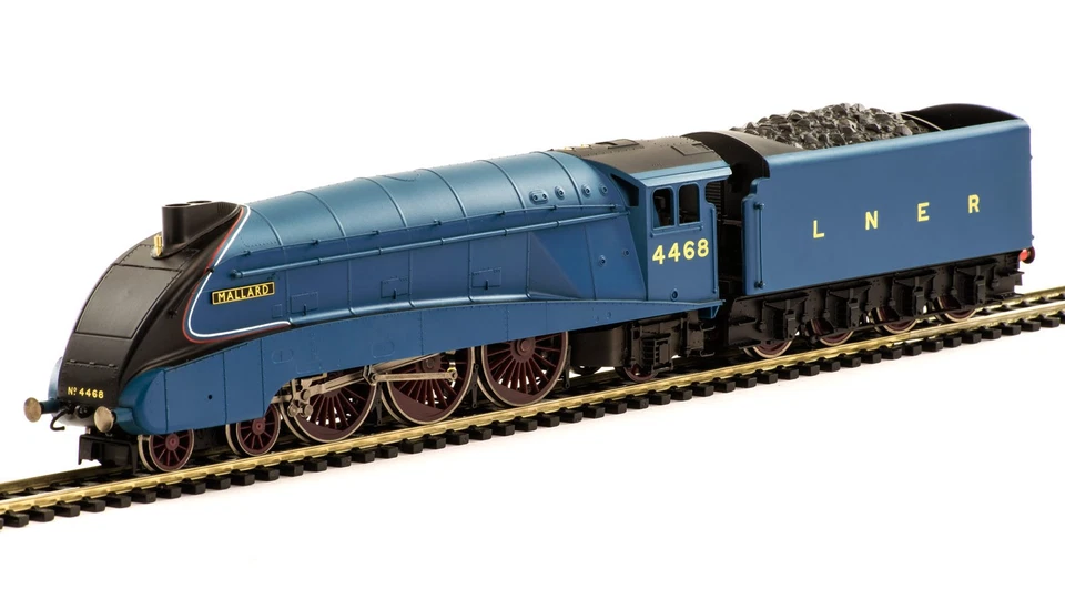 Hornby RailRoad LNER, A4 Class, 4-6-2, 4468 ‘Mallard’ - Era 3 - Photo 1/4
