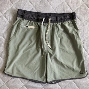 Legend Discovery sportliche Fitnessshorts für Herren Large grün grau Stretch 7" Schrittlänge - Bild 1 von 8