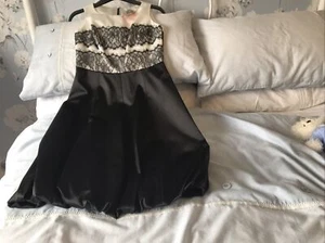 aBNWT Karen Millen occasion dress Size 8 - Picture 1 of 7