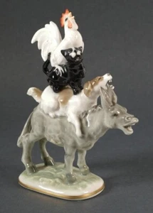 LORENZ HUTSCHENREUTHER PORZELLAN BREMEN MUSIKER SCHEUNENHOF TIERE FIGUR 7,5" - Bild 1 von 3