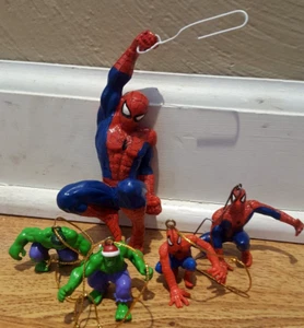 Lote de 5 adornos navideños Kurt Adler Marvel 1-5" y 2 mini Spiderman 2 mini Hulks - Imagen 1 de 12