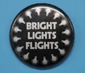 PSA Pacific Southwest Airlines Bright "Bright Lights Flights" Pin Button gebraucht - Bild 1 von 3
