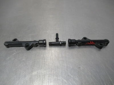 Kawasaki Ninja 1000 H2 SX SE 2018 EB1303 montaje de riel de combustible superior Foto 1 de 4