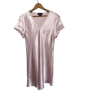 Jones New York Damen Nachthemd hellrosa Flügelärmel V-Ausschnitt Satin Logo Gr. M - Bild 1 von 8