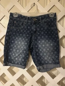 Jordache Girls, Blue Jean Size 14 Shorts - Picture 1 of 3