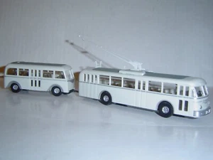 Oberleitungsbus O-Bus Trolleybus Henschel wie Solinger mit Anhänger 1:87 H0 - Bild 1 von 2