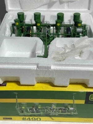 SpecCast John Deere 490 4 row planter, 1/16 - Image 1 of 4