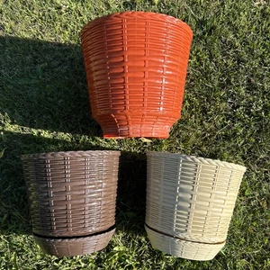 3 LawnWare Planter Brown - White - Orange Plastic Basket 228 - Picture 1 of 6