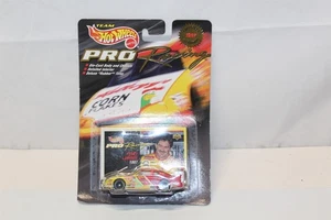 1997 Team Hot Wheels Pro Racing 1st Edition 1:64 Diecast NASCAR #5 Terry Labonte - Picture 1 of 11