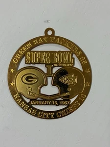 Green Bay Packers Super Bowl Champions Gold Christmas Ornament Chiefs - Picture 1 of 3