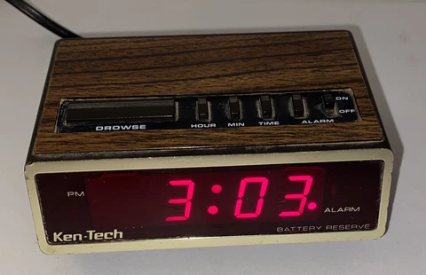 VINTAGE Ken-Tech Alarm Clock Model T-3500 With Battery Reserve Tested WORKS WOW Cover