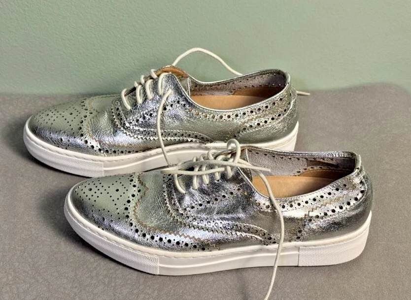 Shellys London Platform Lace Up Oxford Shoes - Metallic Silver Sneaker Size 7 - Image 1 of 4
