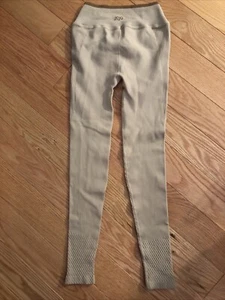 Jojo Women's Jogger Gym Training Yoga Pants Size XS Beige Made in USA - Picture 1 of 5