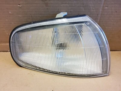 Luz de señal de giro marcador esquina derecha pasajero Toyota Camry 1992-1994 OEM Foto 1 de 4