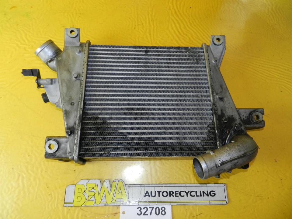 Ladeluftkühler        Nissan X-Trail 2,2 dCi 4x4 T30  Baujahr 2003    Nr.32708 - Bild 1 von 1
