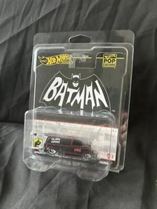 2024 Hot Wheels Premium Batman 1985 Chevy Astro Van 1/64 Include Protector - Picture 1 of 7