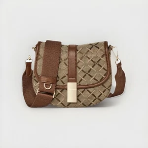 A New Day Damen Jacquard Saddle Umhängetasche (Farbe Braun) - Bild 1 von 4