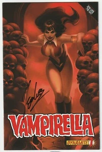 Vampirella - Dynamite #1 - Jeph Loeb Signed with CoA - Picture 1 of 2