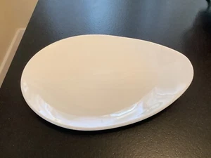 Dudson Stoke On Trent White Teardrop Platter England - Picture 1 of 3